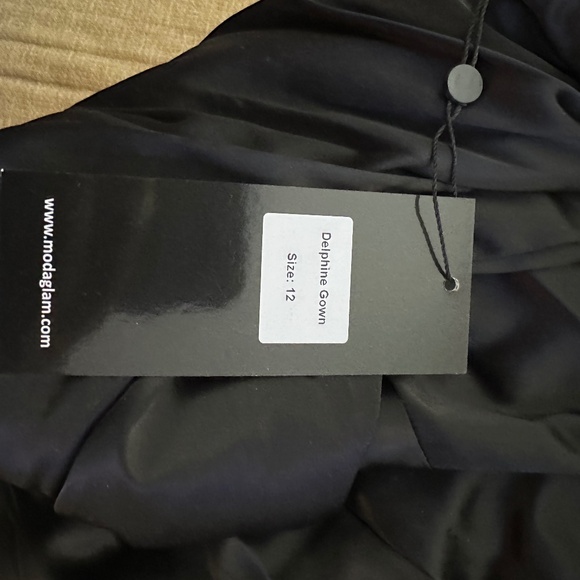 Delphine Strapless Mermaid Gown - Picture 1 of 3